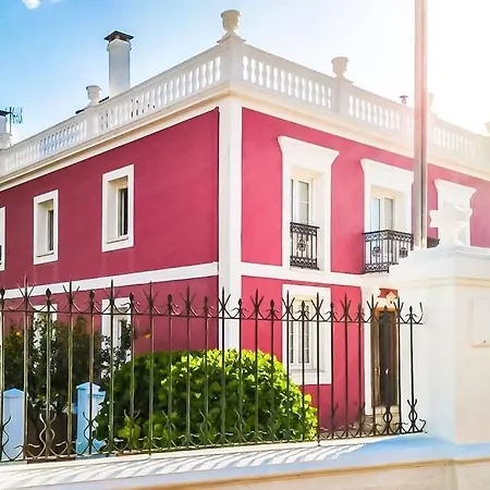 Emblemática Casa Indiana Cerca Del Mar